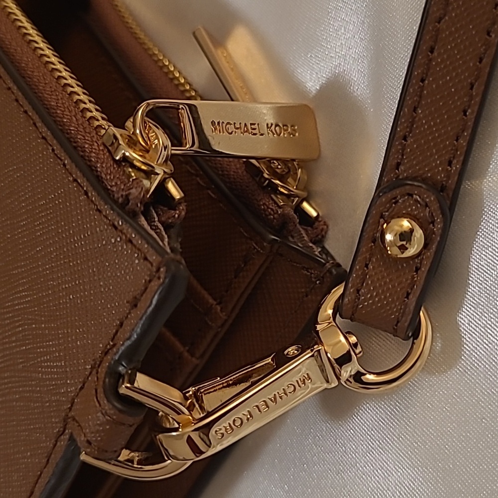 Michael Kors Brown Wristlet Clutch - Picture 3 of 13